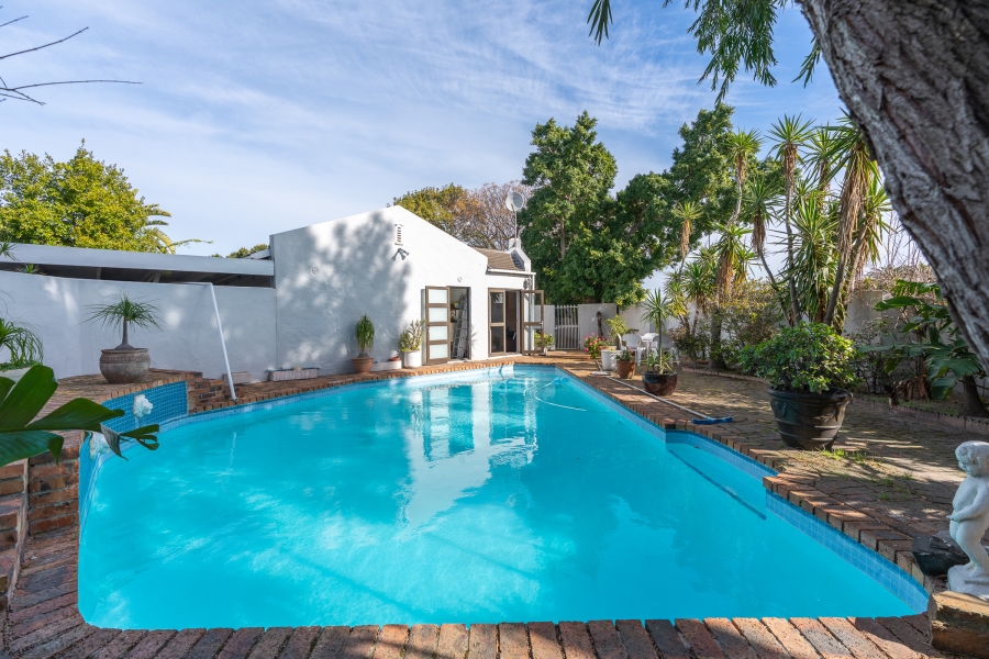 4 Bedroom Property for Sale in Edgemead Western Cape